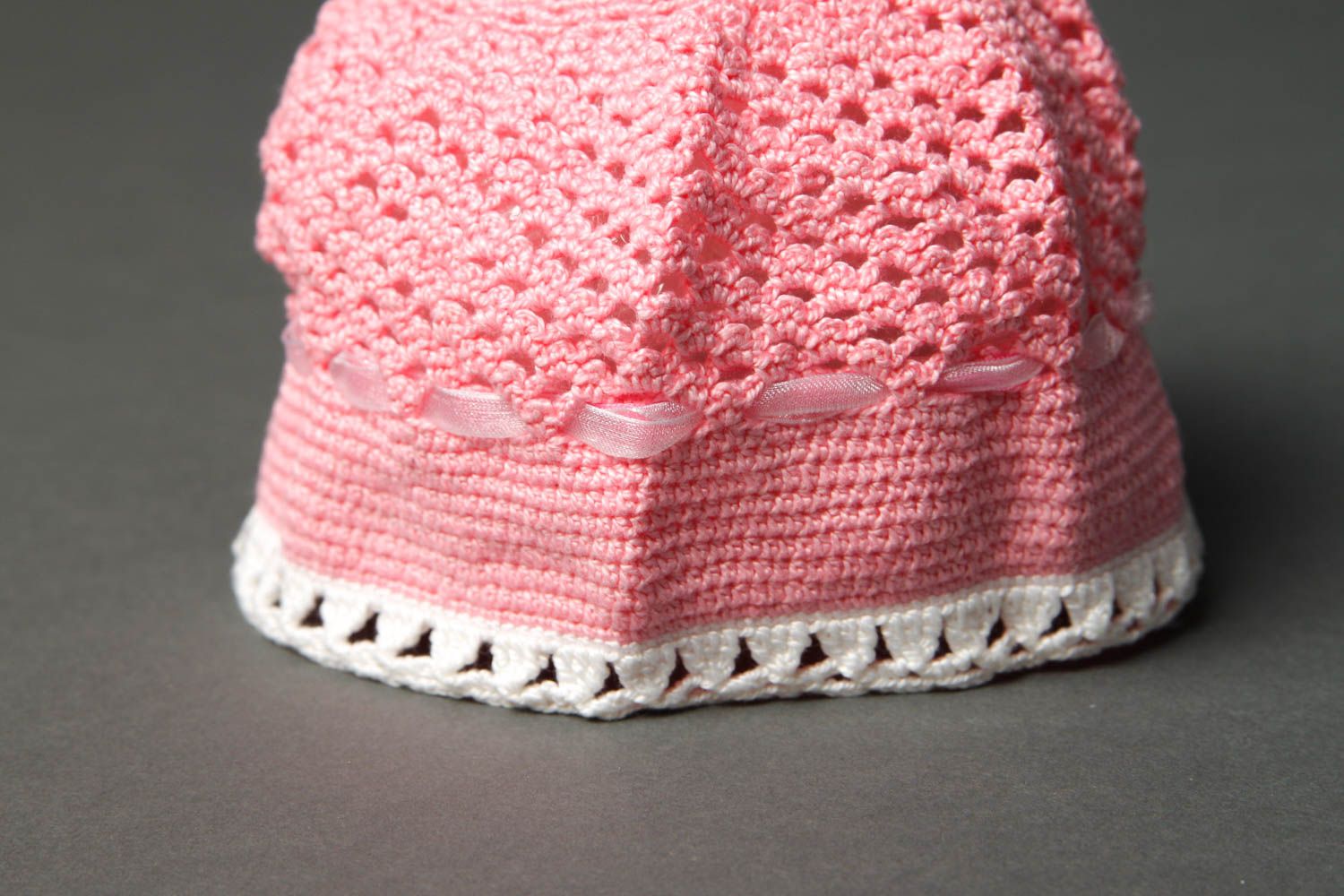 Gehäkelte Kindermütze handgemachte Mütze modisches Accessoire Mädchen Mütze rosa foto 3