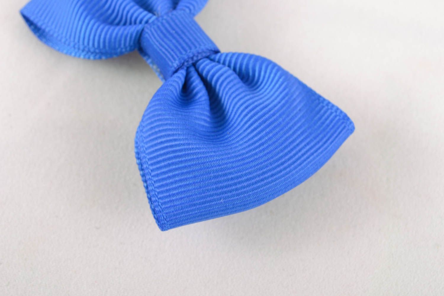 Deux barrettes à cheveux noeuds originales bleues ruban de reps faites main photo 5