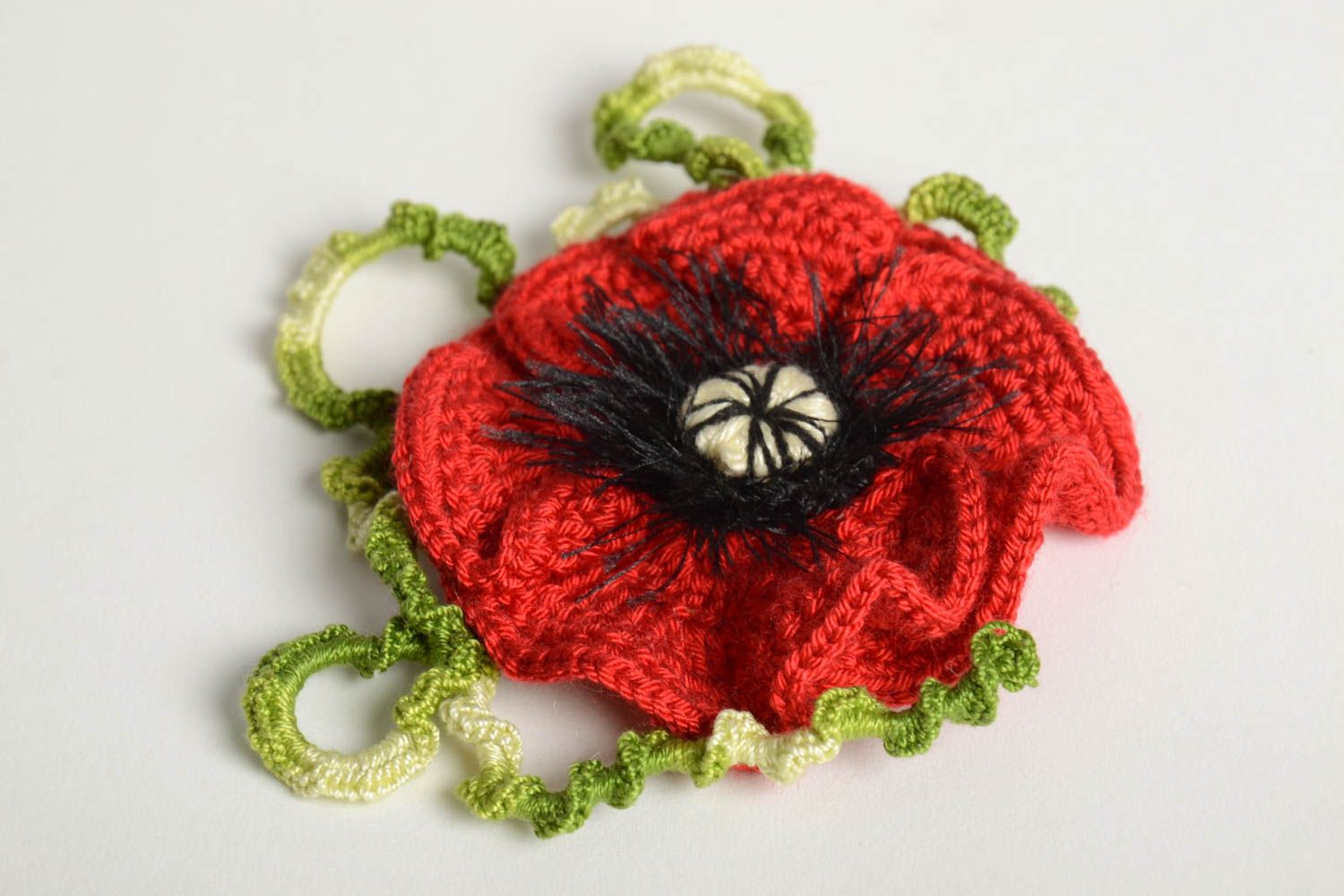 Hand-crocheted brooch handmade flower brooch fashion accessories for women photo 2