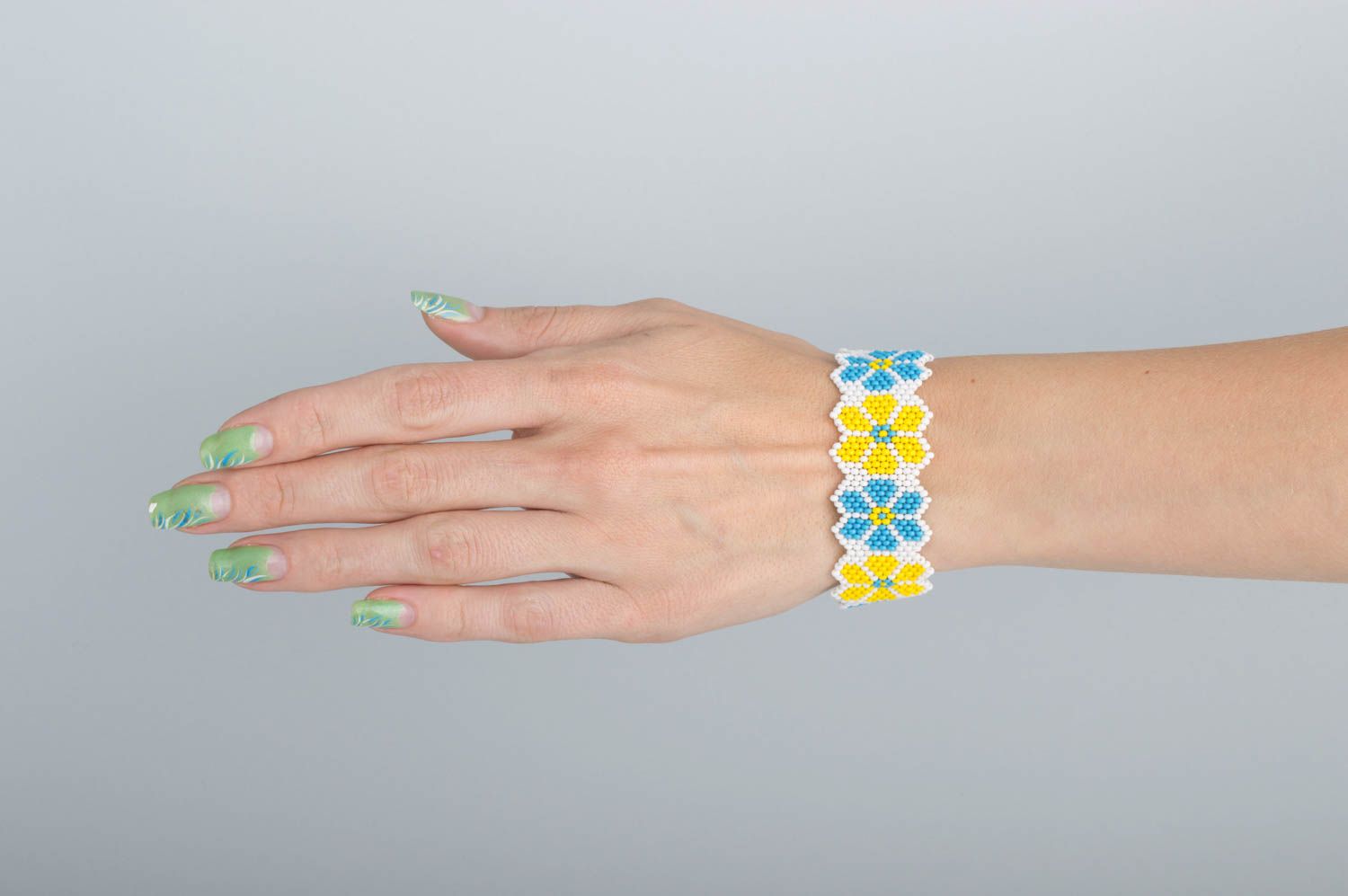 Bracelet perles de rocaille Bijou fait main design floral Accessoire femme photo 1