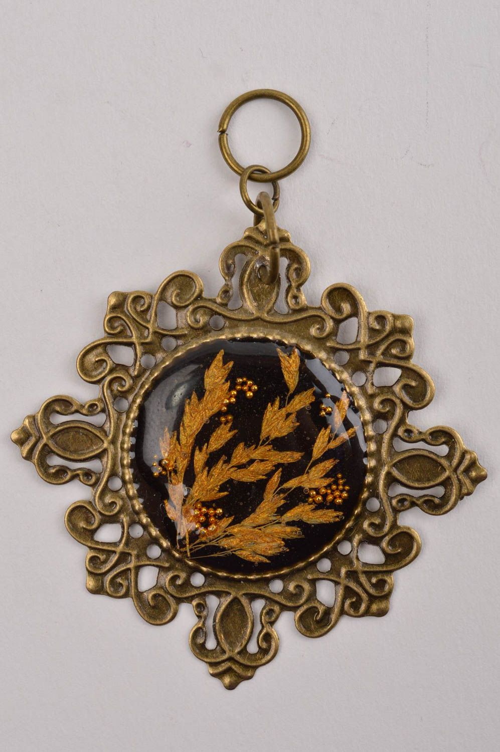 Unusual handmade vintage pendant botanical pendant design artisan jewelry photo 2