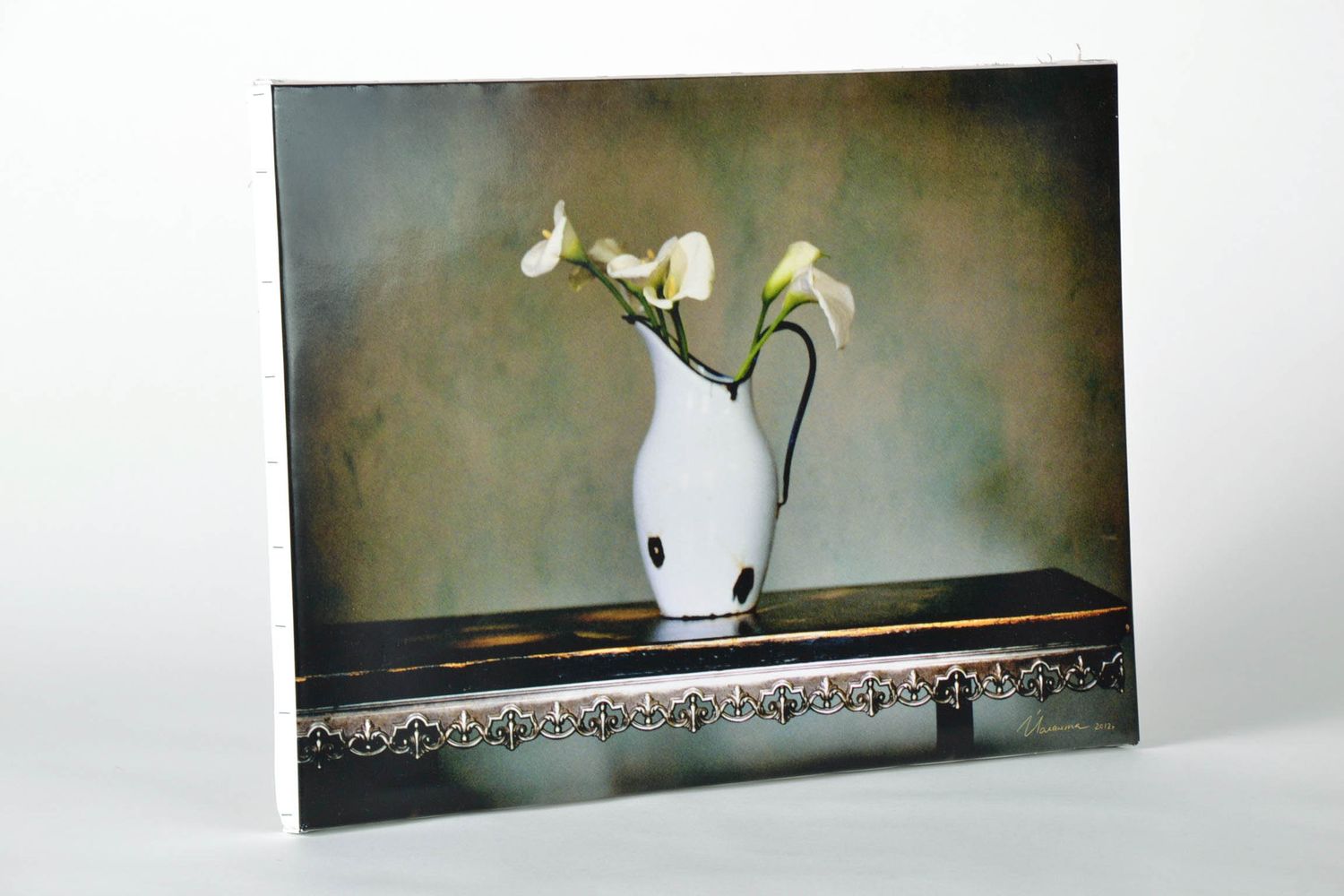 Картина Каллы на столе фото 4