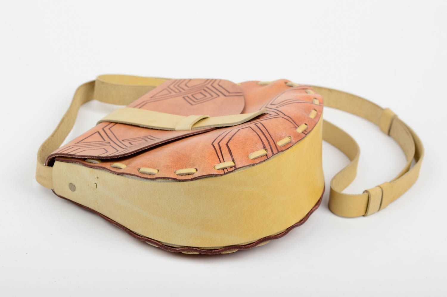 Kleine Clutch Tasche handmade Accessoire für Frauen Tasche aus Leder in Braun foto 2