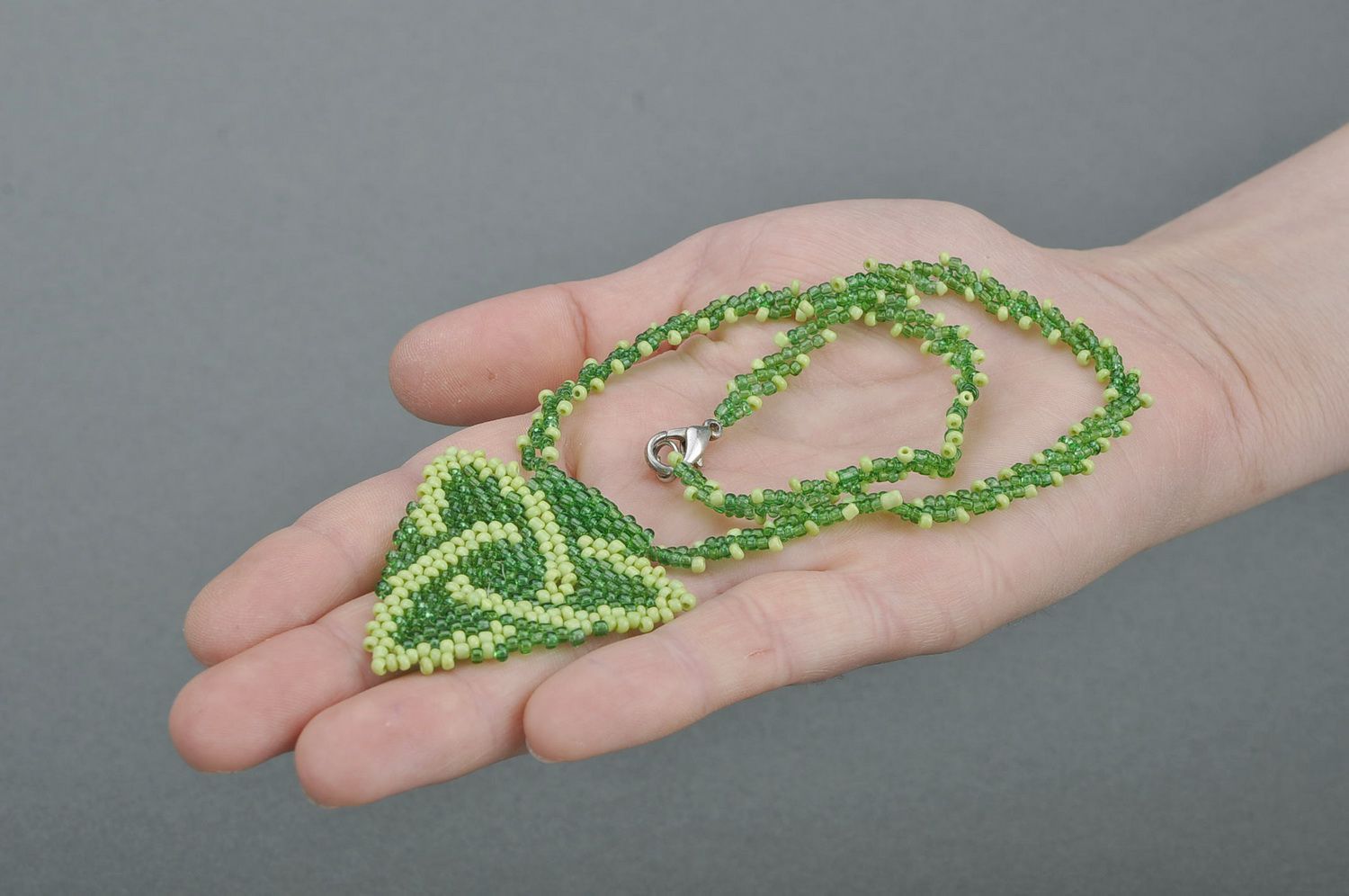 Halskette aus Glasperlen Keltischer Knoten foto 5