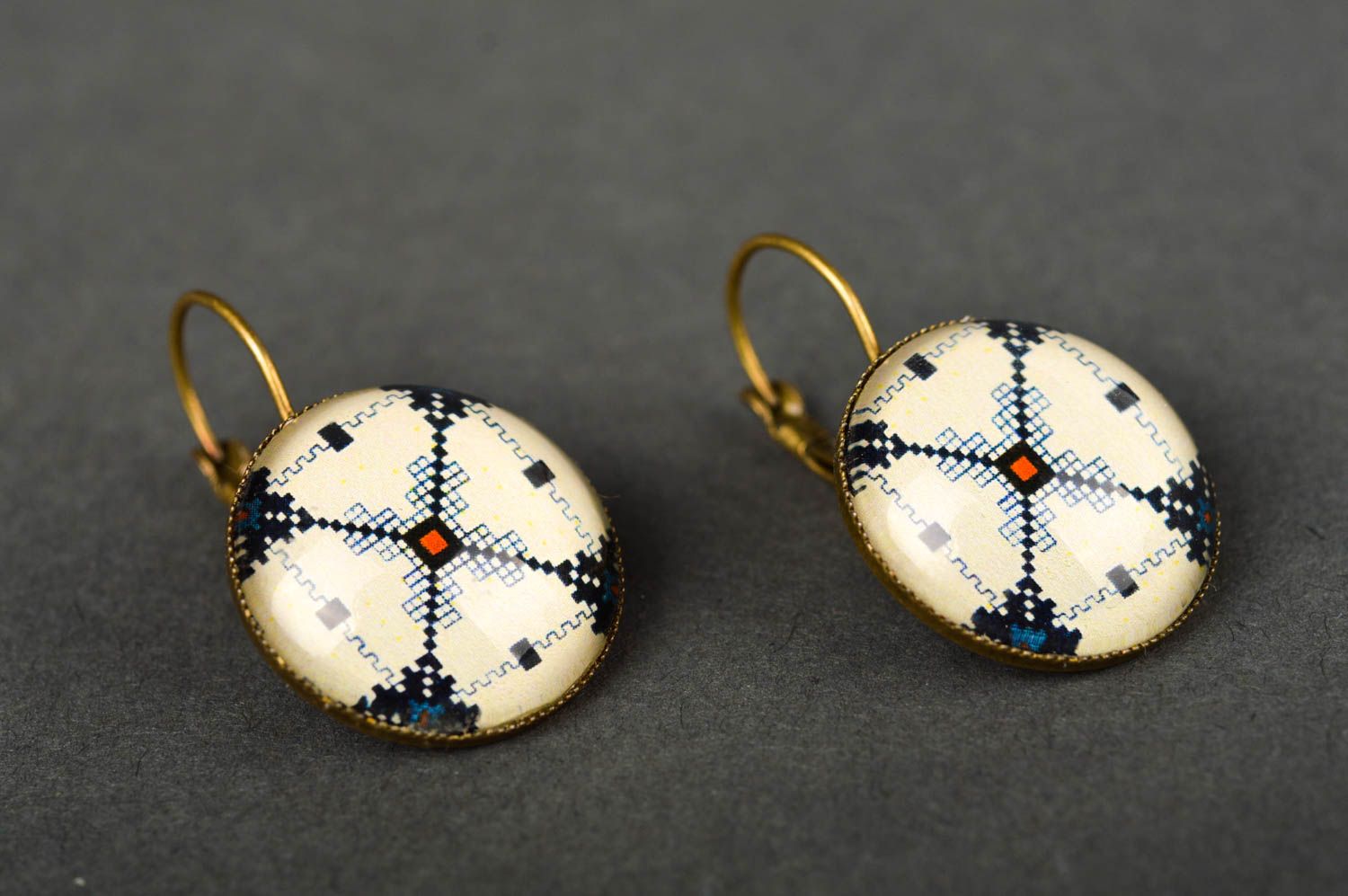 Vintage earrings handmade round-shaped earrings fashion jewelry stylish jewelry photo 2