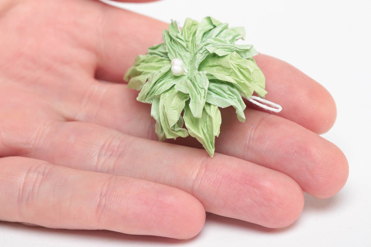 Handmade dekorative Blume aus Papier in Grün für Scrapbooking Gewerke schön foto 5