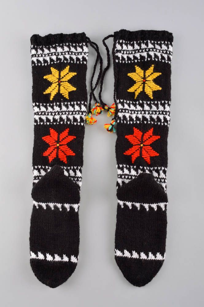 Chaussettes tricot faites main Vêtement femme coton noires motif Cadeau original photo 3