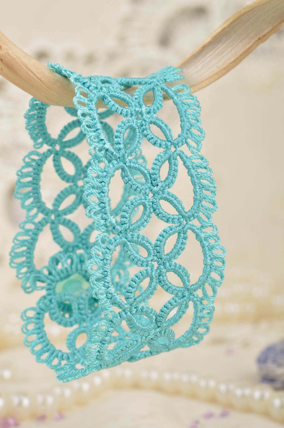 Handmade blue lace tatted jewelry set 2 items wrist bracelet and dangle earrings photo 3