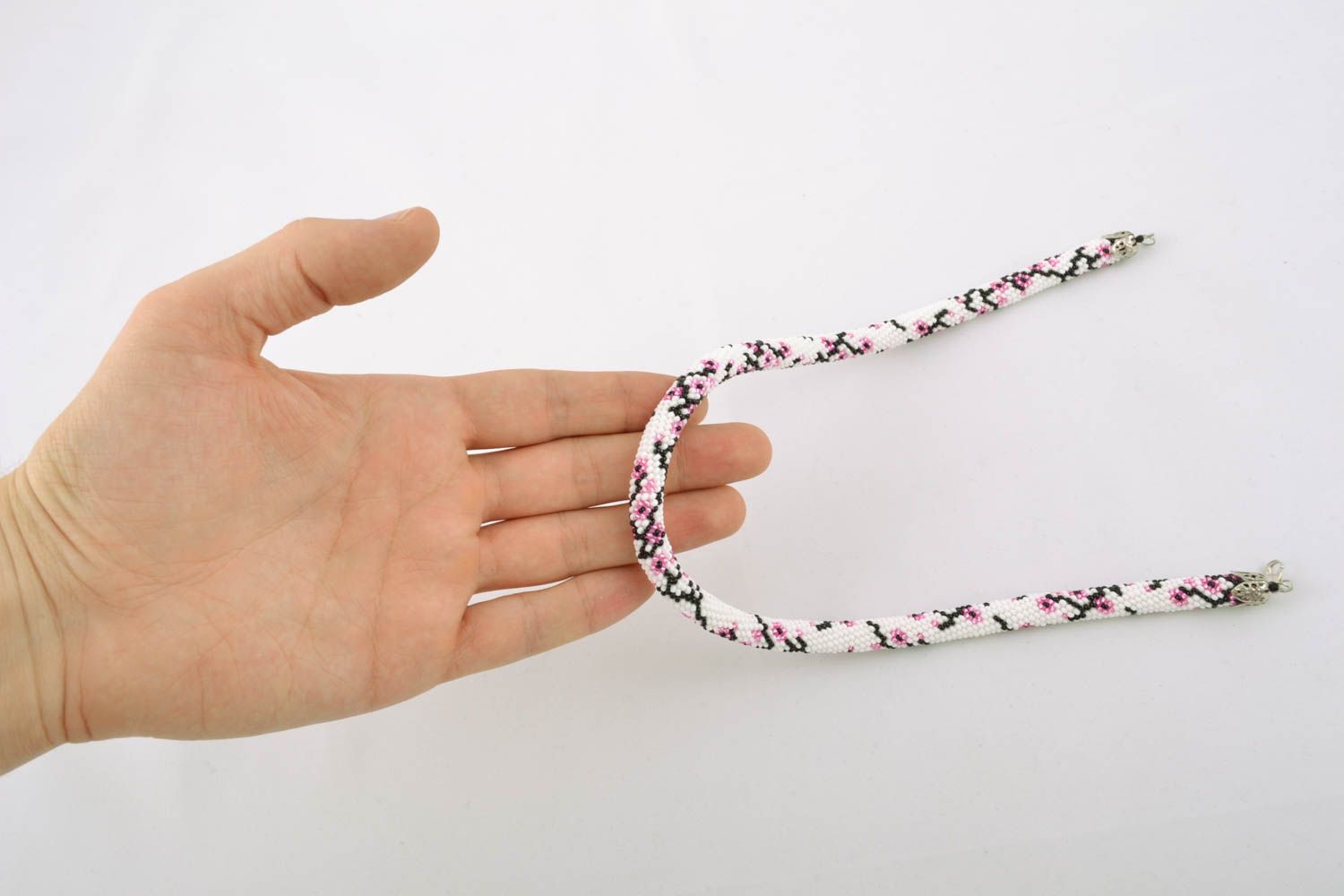 Beaded cord necklace Oriental cherry photo 4