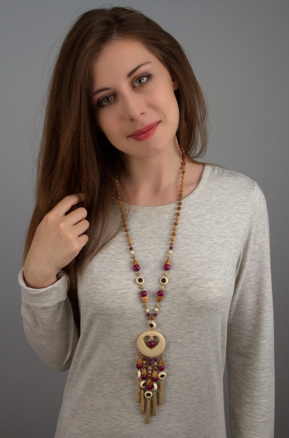 Long wooden necklace with clasp photo 5