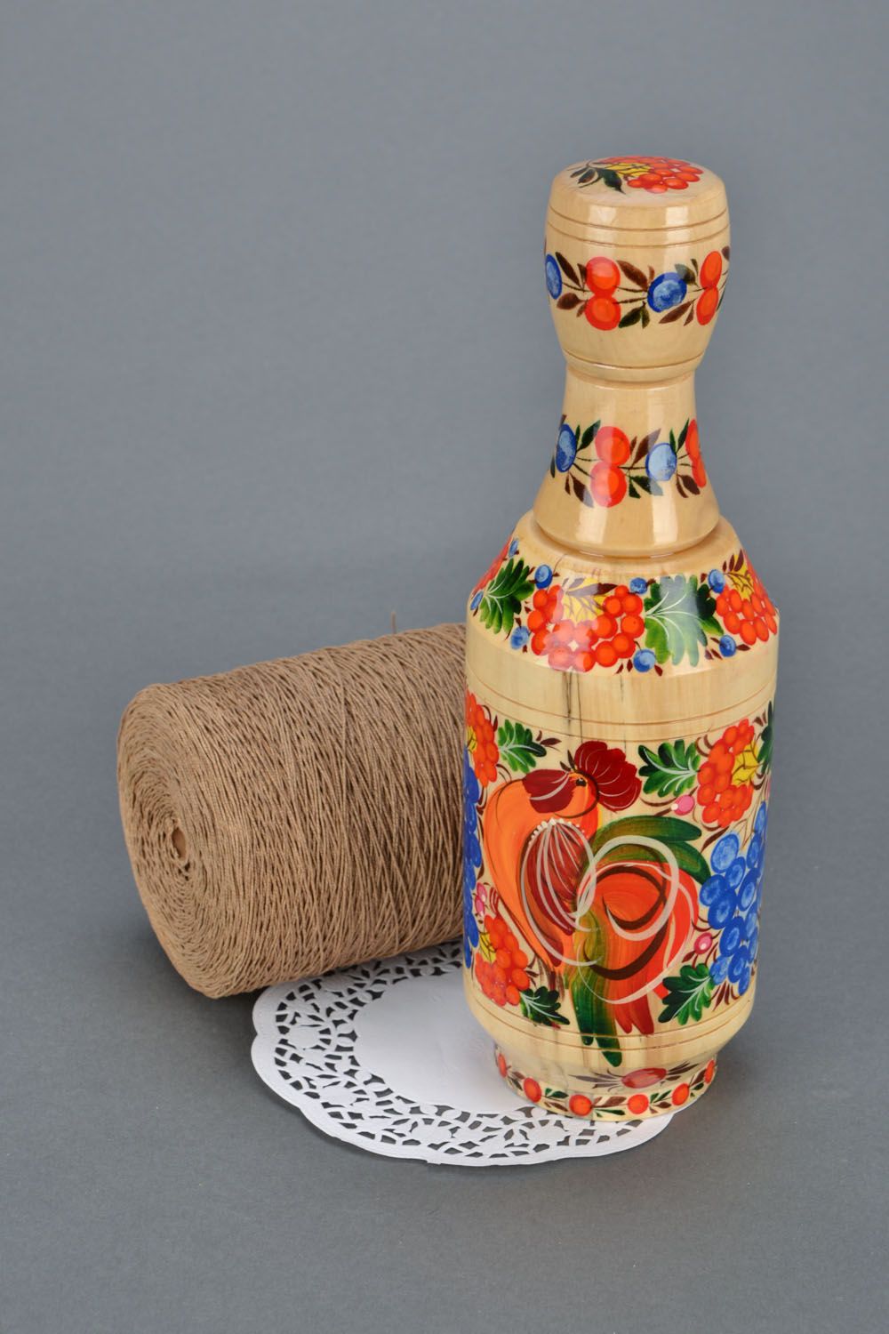 Botella de madera pintada a la Petrykivka foto 1