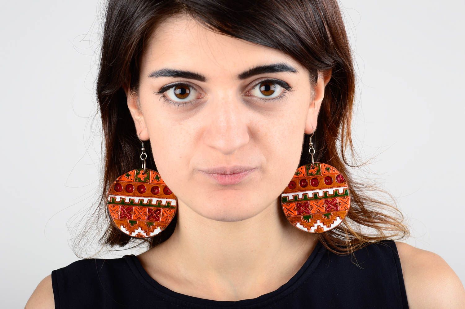 Boucles d'oreilles céramique Bijou fait main rondes peintes Accessoire femme photo 5