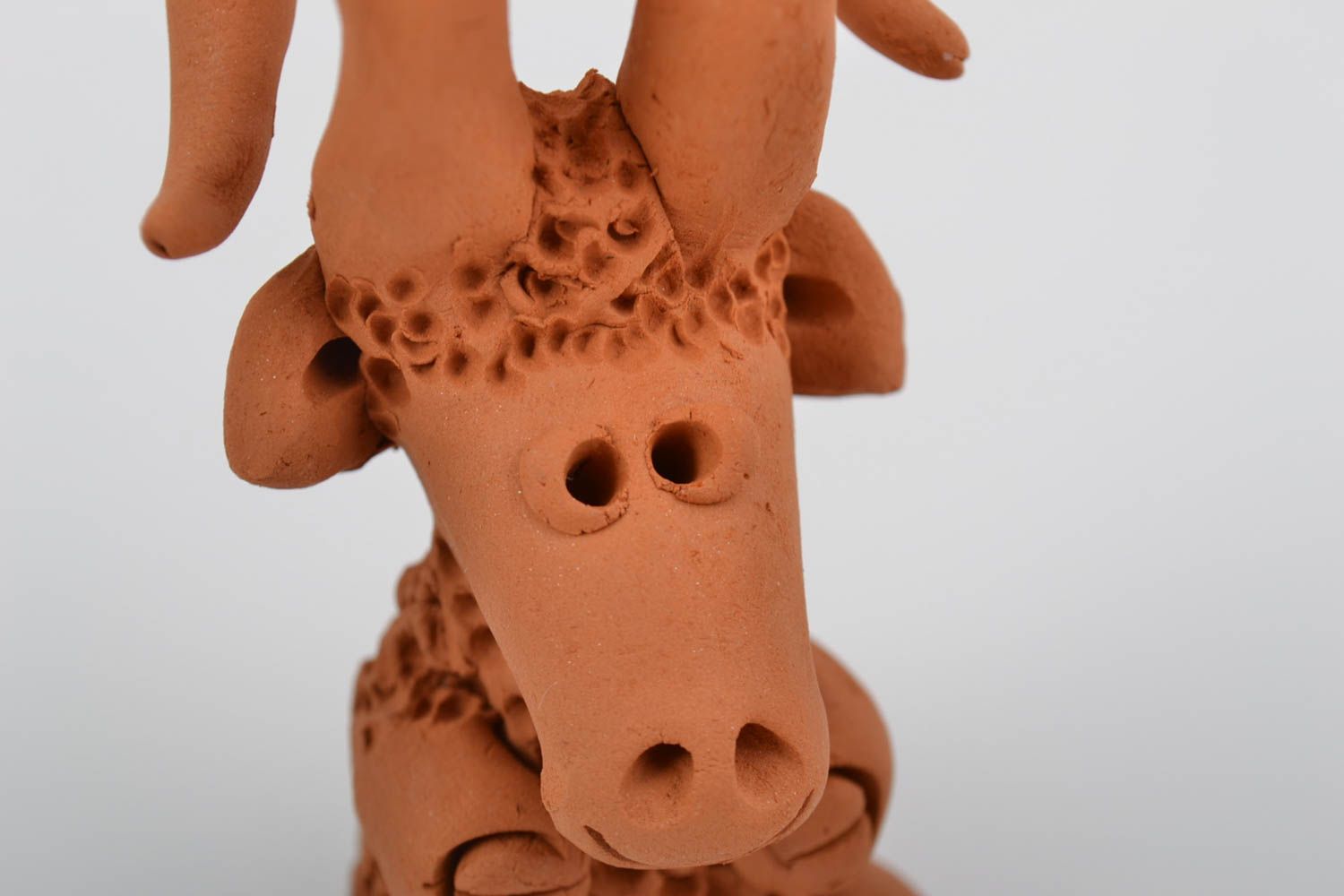 Figuras de cerámica pequeñas hechas a mano carnero gato mono foto 3