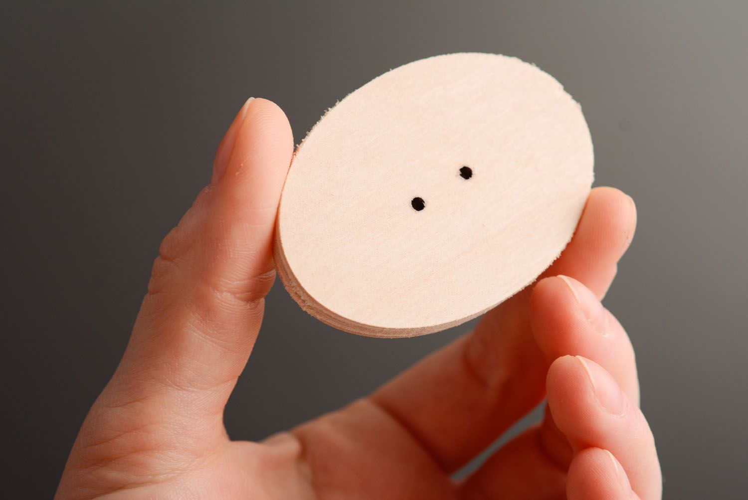 Base de madera grande con forma de botón foto 3