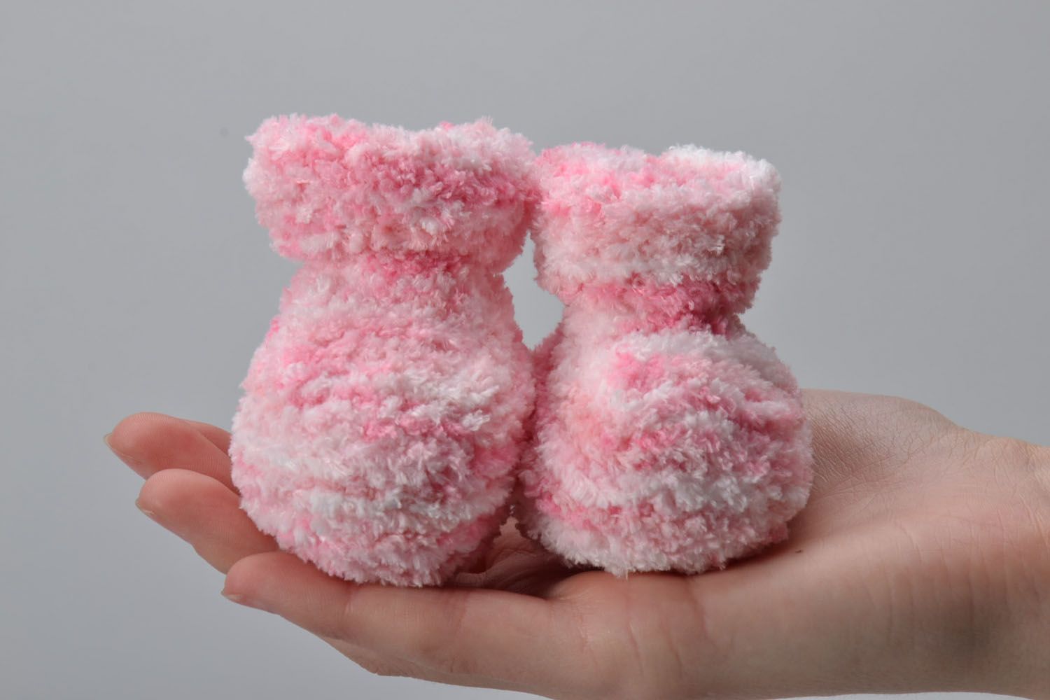 Chaussons d'enfants tricotés à la main rose photo 5