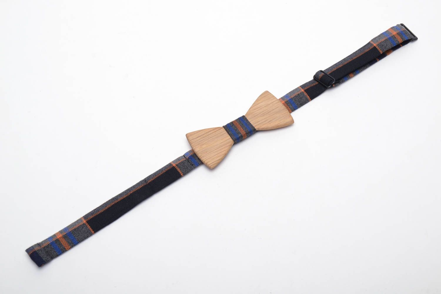 Handmade wooden bow tie photo 3