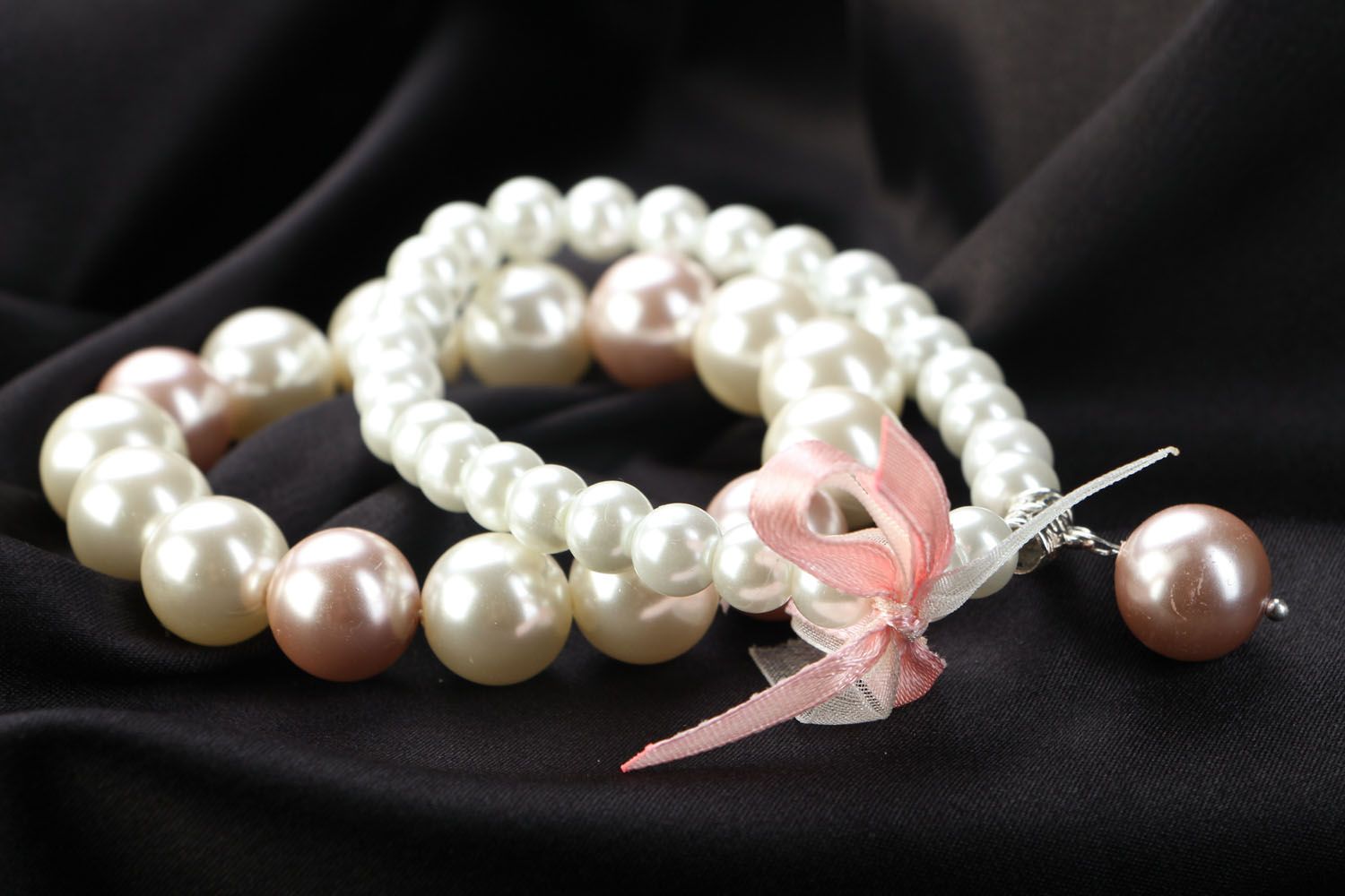 Handmade bracelet with beads and ribbon photo 2