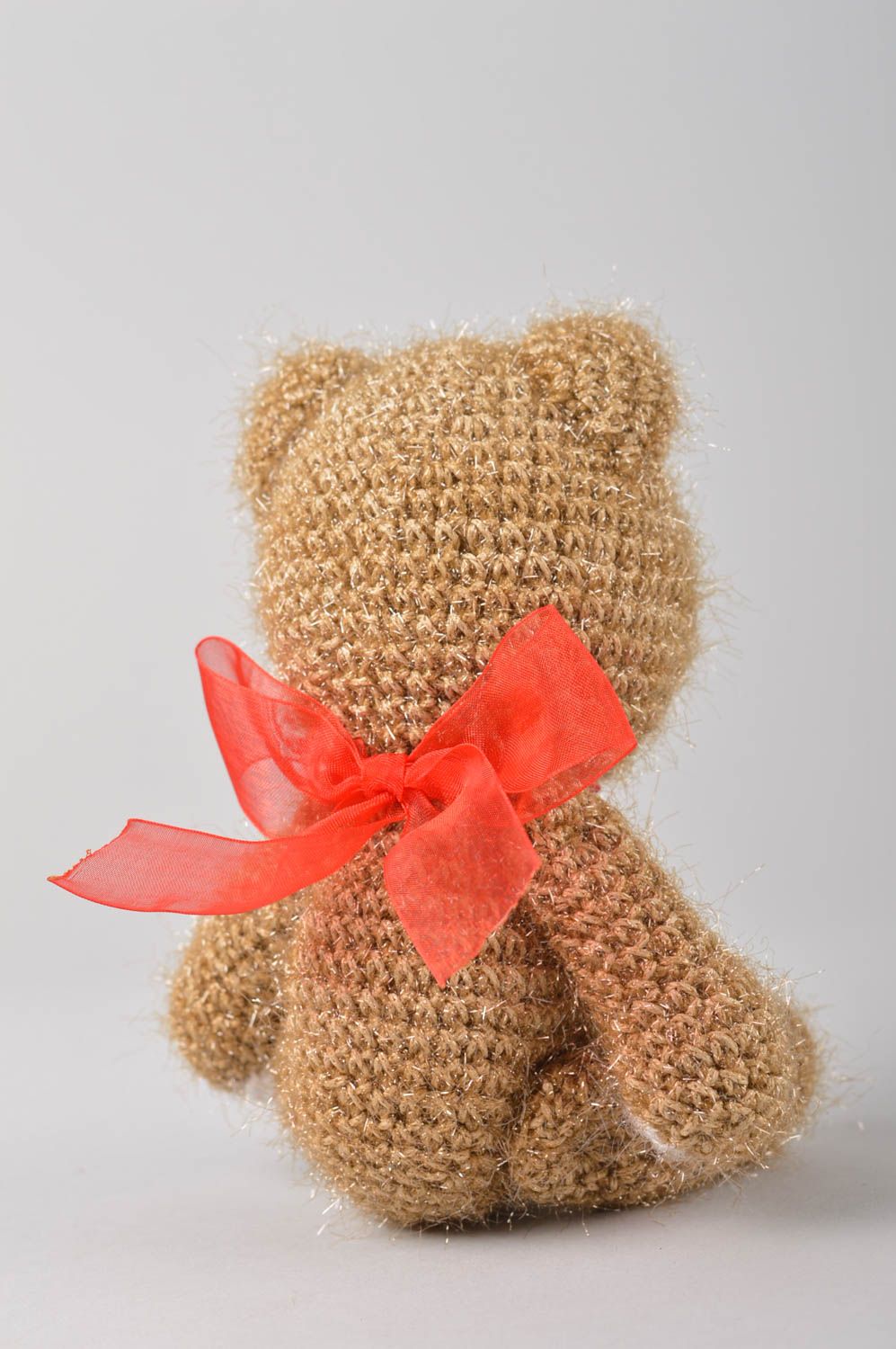 Jouet Ours tricoté au crochet Peluche faite main avec noeud rouge Cadeau enfant photo 2