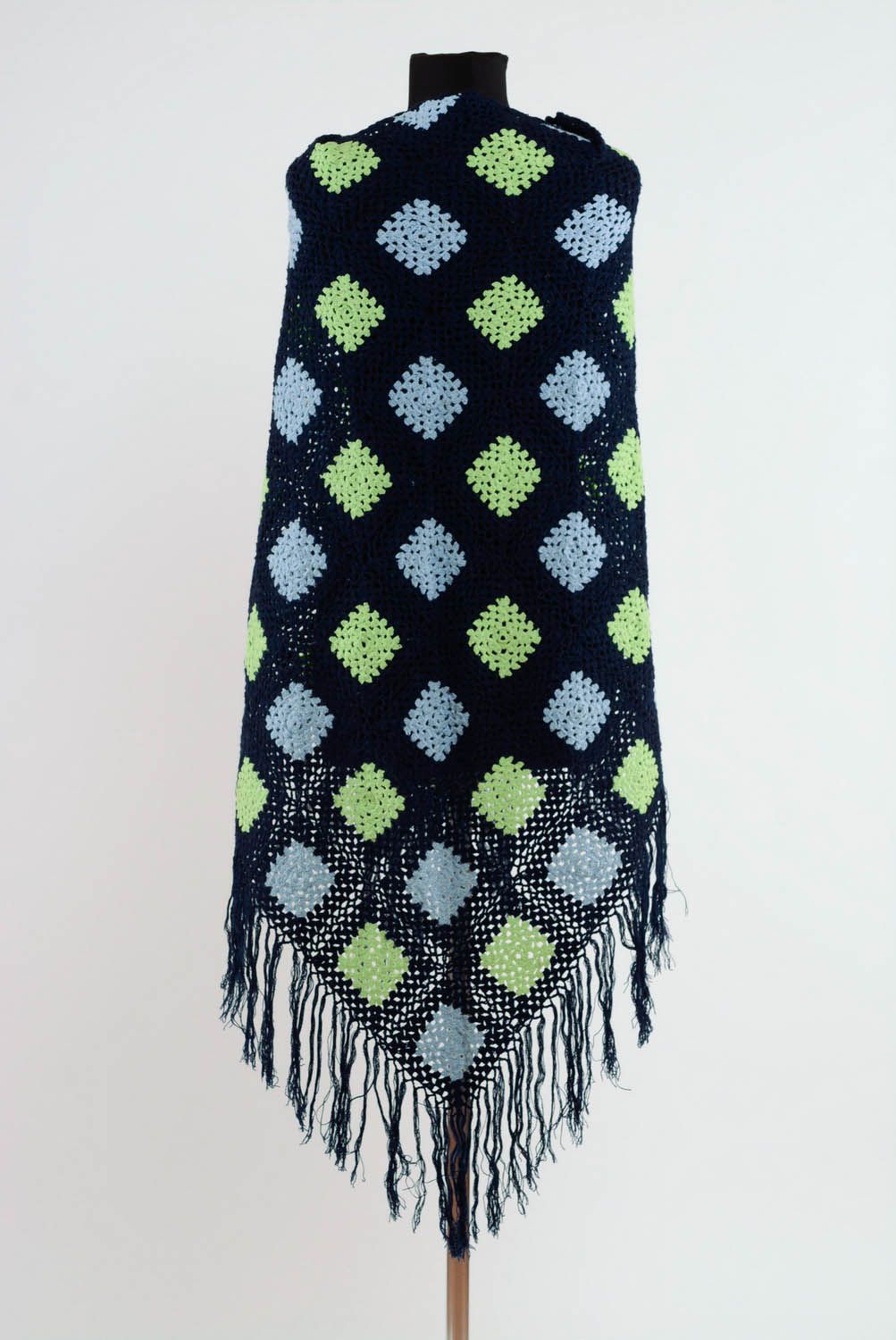 Châle tricoté main en demi-laine photo 3