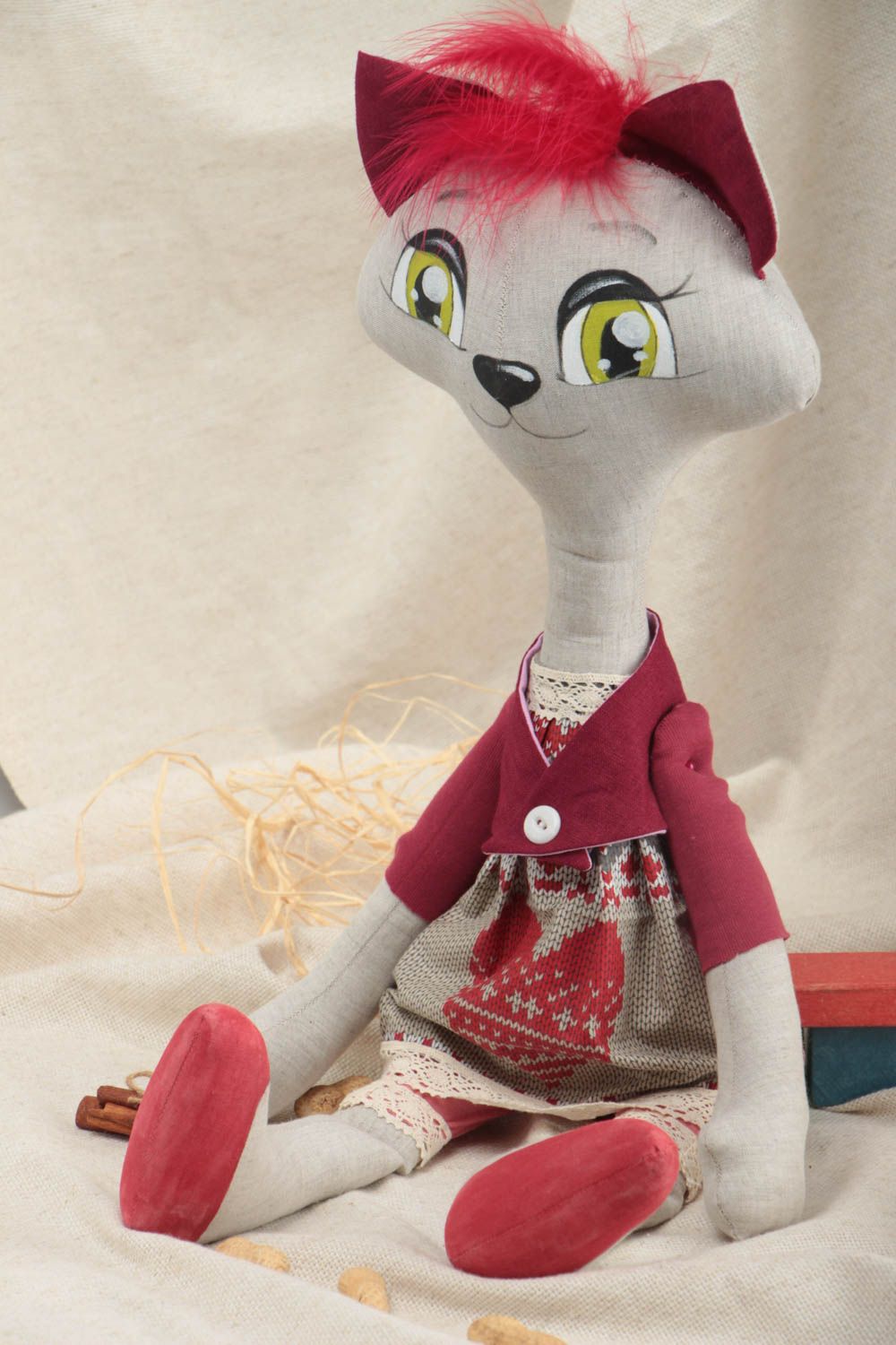 Текстильная игрушка кошка из льна в платье светлая красивая необычная хэнд мейд фото 1