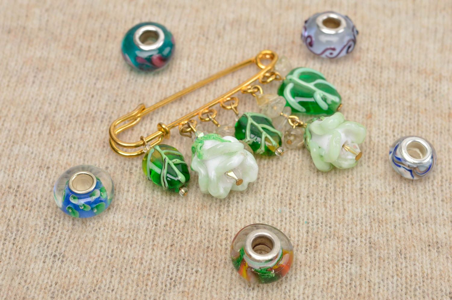 Handmade Blumen Brosche Designer Accessoire Schmuck aus Glas für Damen grün foto 1