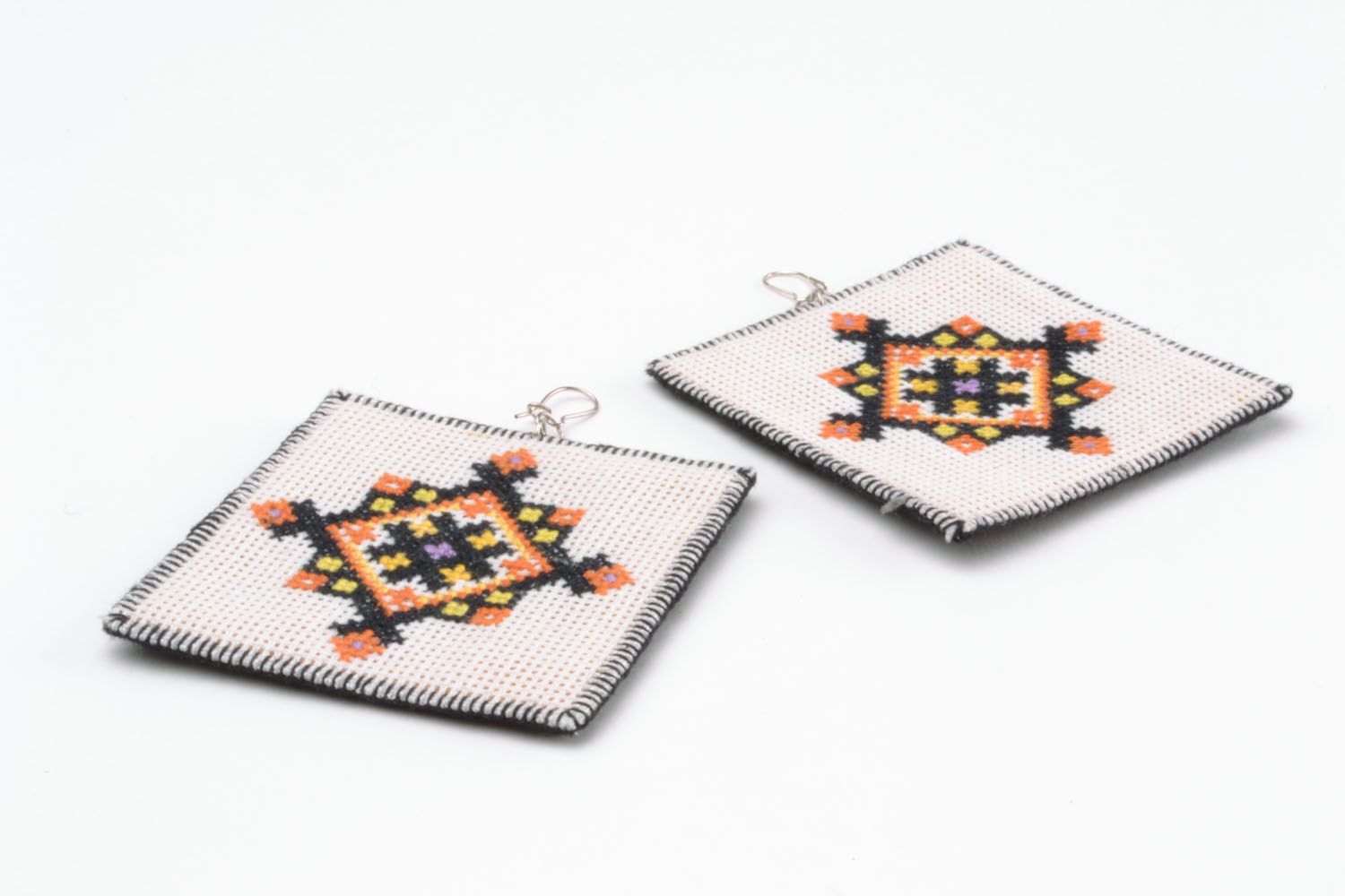 Beautiful embroidered earrings photo 4