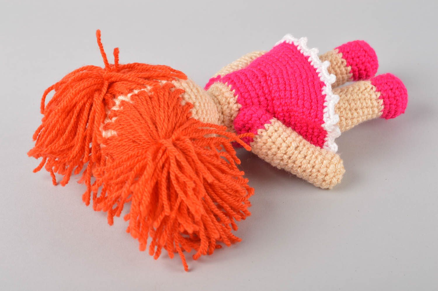 Мягкая игрушка кукла ручной работы кукла крючком в розовом платье маленькая фото 4