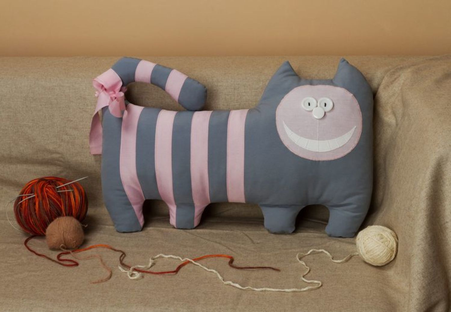 Toy pillow Cheshire cat photo 1