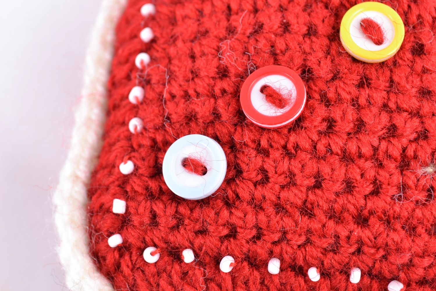 Giocattolo a maglia fatto a mano pupazzo morbido a forma di cuore rosso foto 3