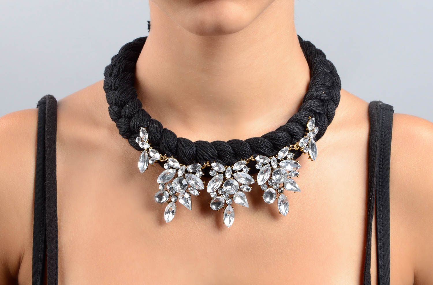 Stoff Halskette handgemachter Schmuck Modeschmuck Collier aus schwarzen Fäden foto 5