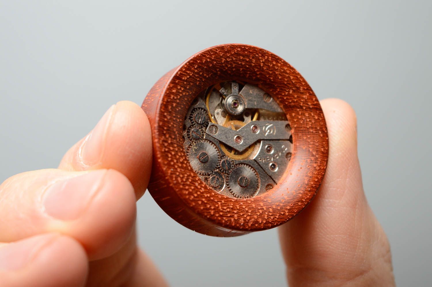 Piercing plugs faits main originaux en bois accessoires avec mécanisme d'horloge photo 4