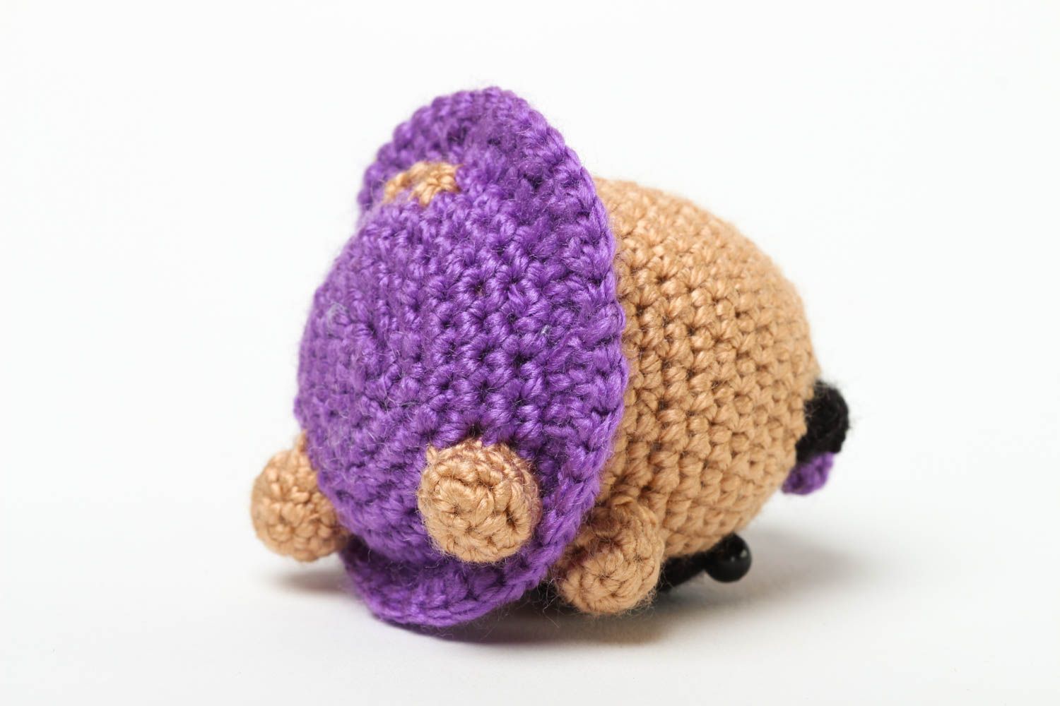 Jouet carlin Peluche faite main en violet tricotée Cadeau enfant au crochet photo 4