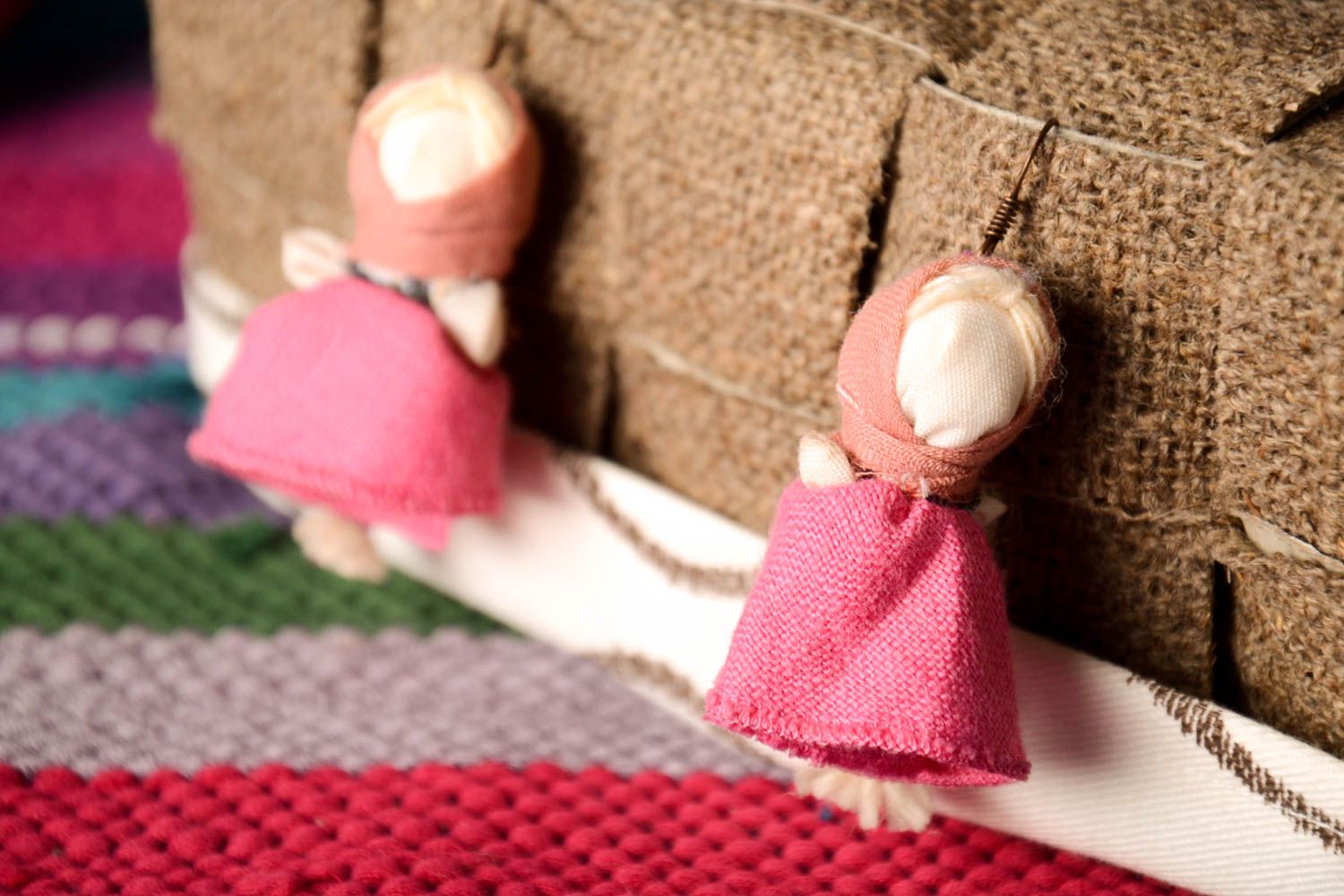 Boucles d'oreilles poupées Bijou fait main textile original Cadeau pour femme photo 1