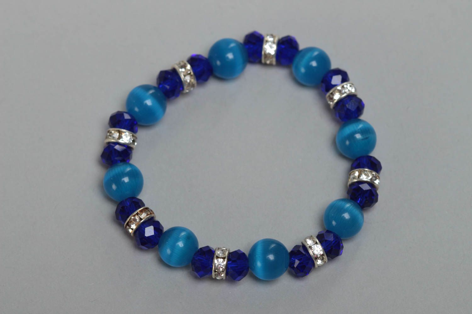Beautiful bright blue handmade children's bracelet with glass and crystal beads photo 2