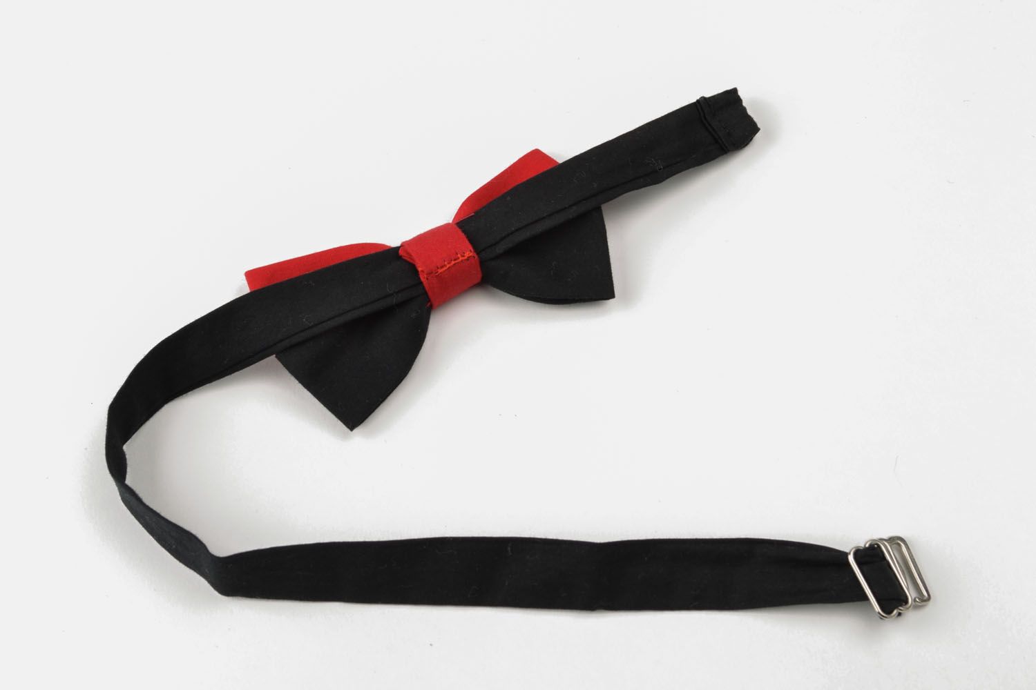 Children's red and black bow tie photo 5