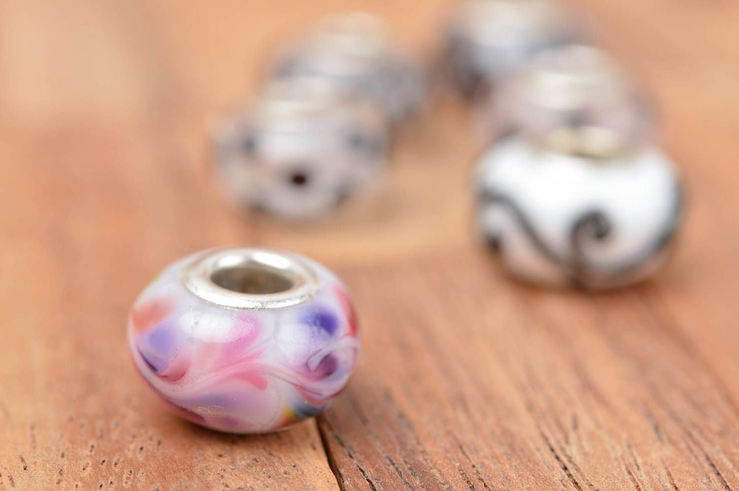 Beautiful handmade glass bead fashion accessories beautiful jewellery making photo 2