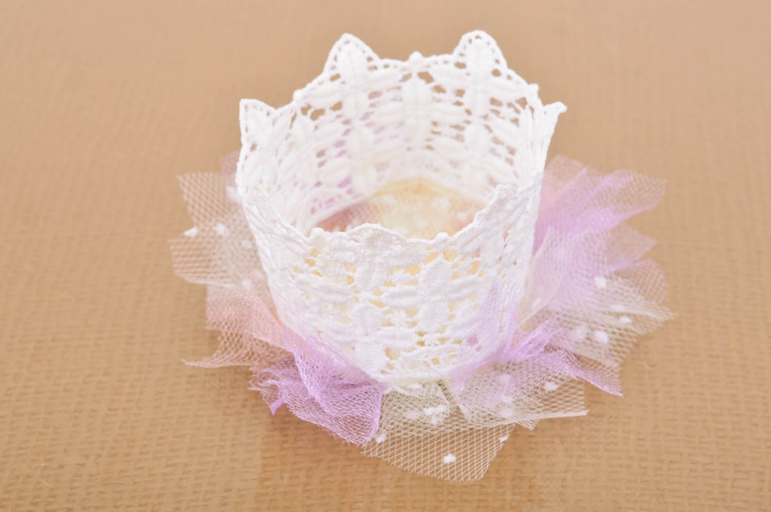 Handmade decorative volume white lacy crown hair clip with tulle for babies photo 2