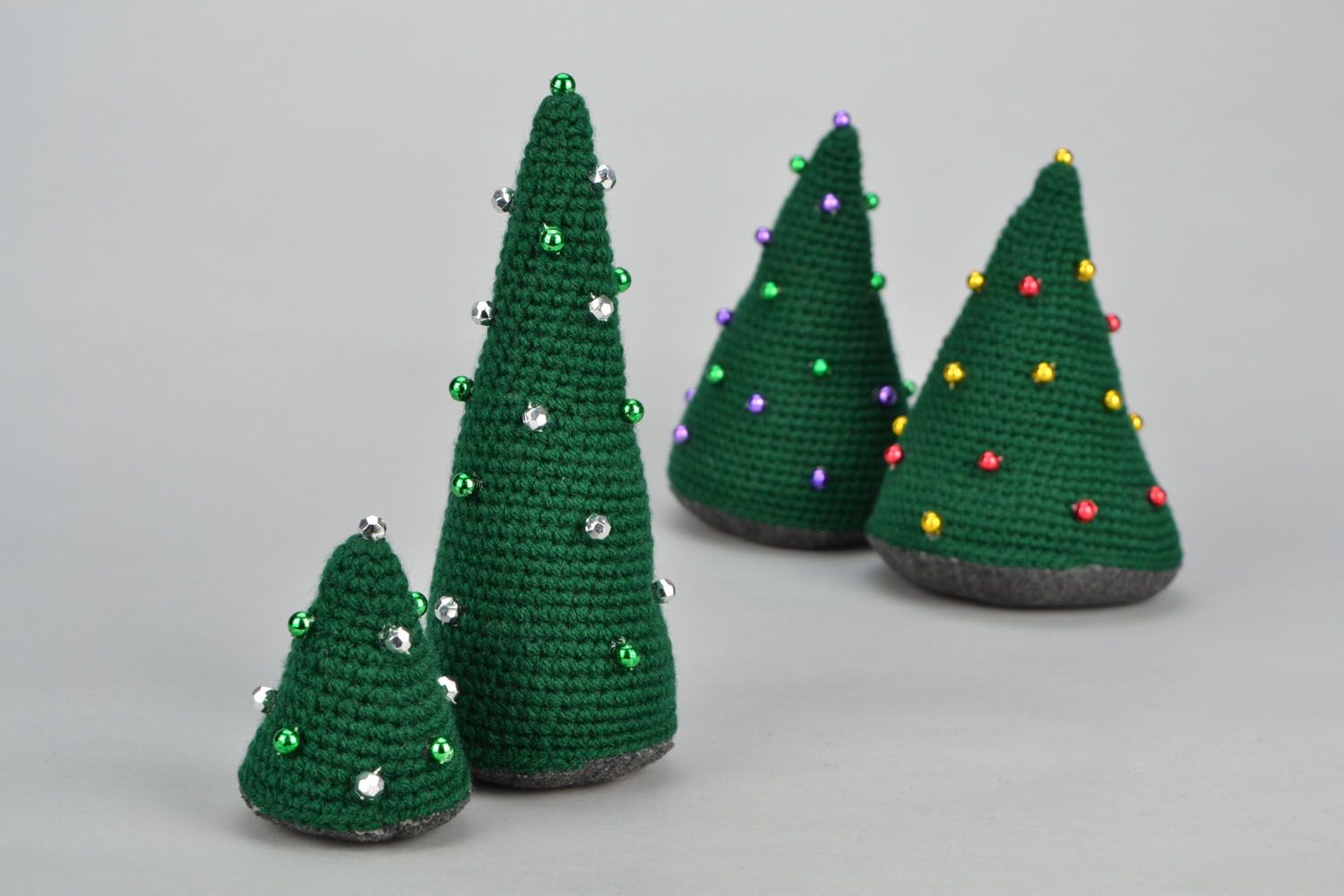 Ensemble de peluches en forme d'arbres de Noël photo 1