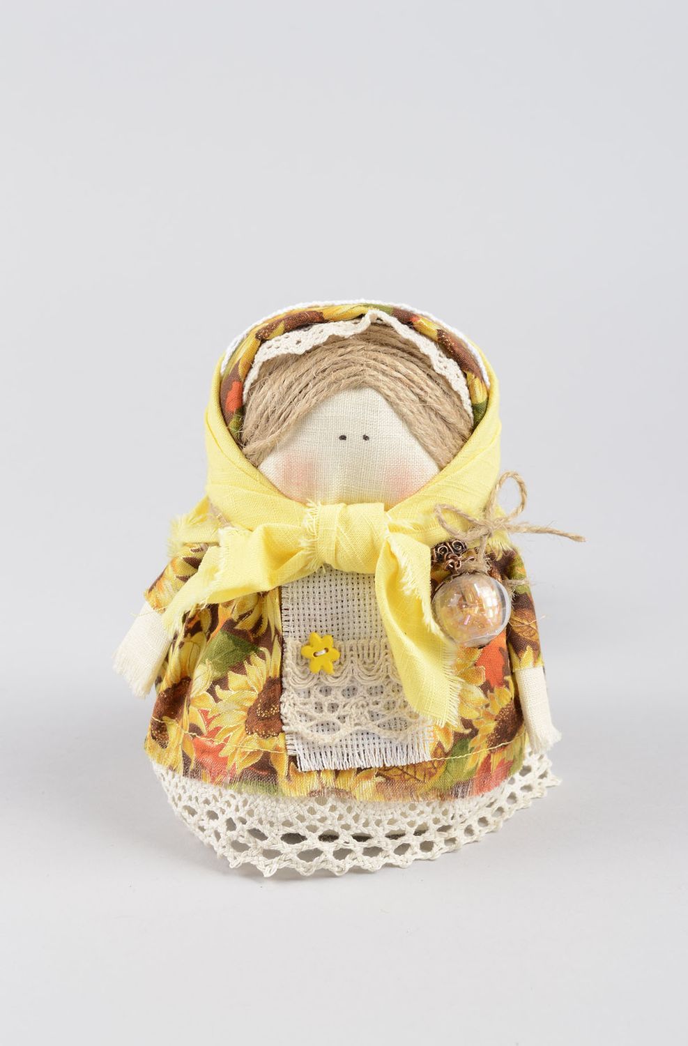 Muñeca de trapo hecha a mano pequeña decoración de hogar regalo original foto 5