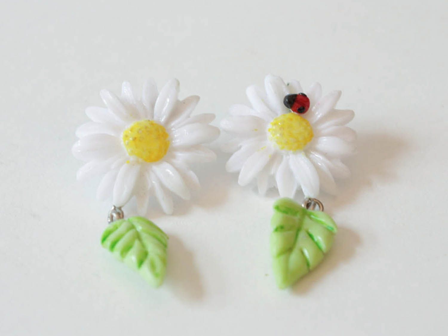 Handmade Ohrringe mit Polymer Blumen foto 4