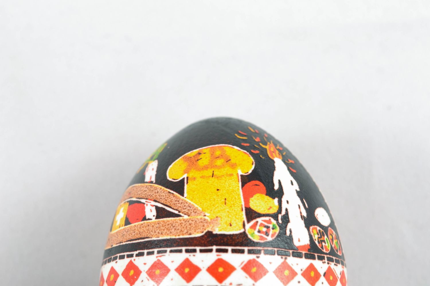Oeuf décoratif de Pâques fait main photo 4