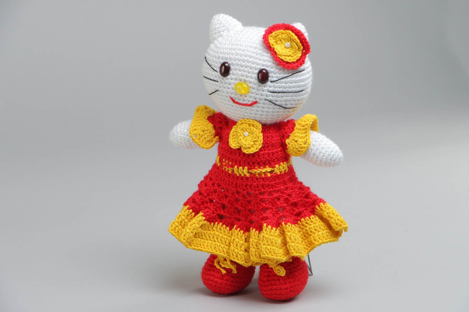 Schönes handmade gehäkeltes Kuscheltier Katze Geschenk für Mädchen foto 2