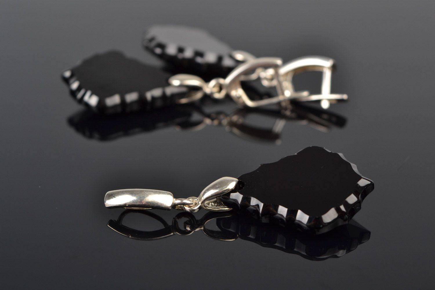 Handmade schwarzes Kristallperlen Schmuck Set Anhänger und Ohrringe elegant  foto 5