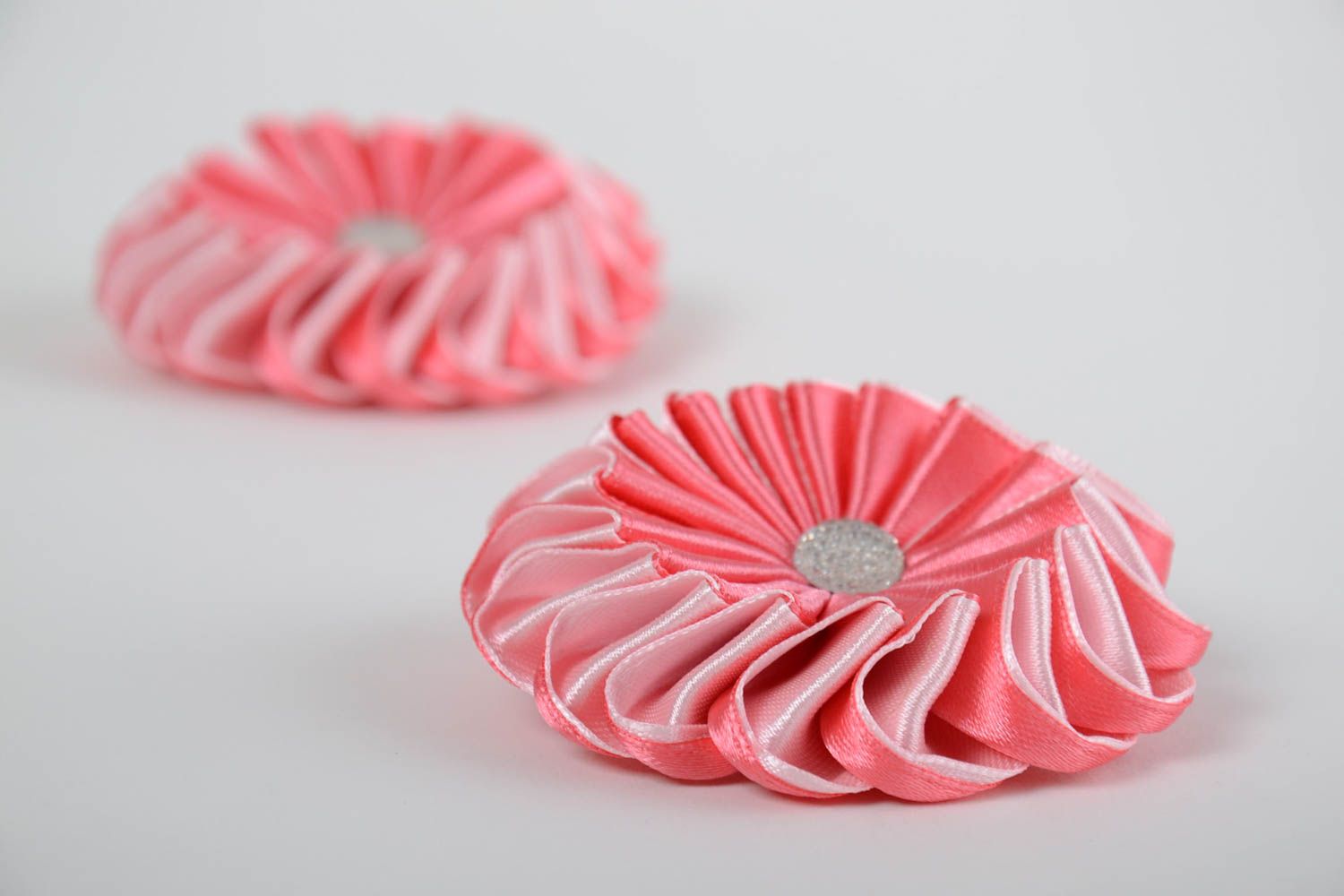 Beautiful tender children's stylish  handmade 2 kanzashi flower hair clips set  photo 4