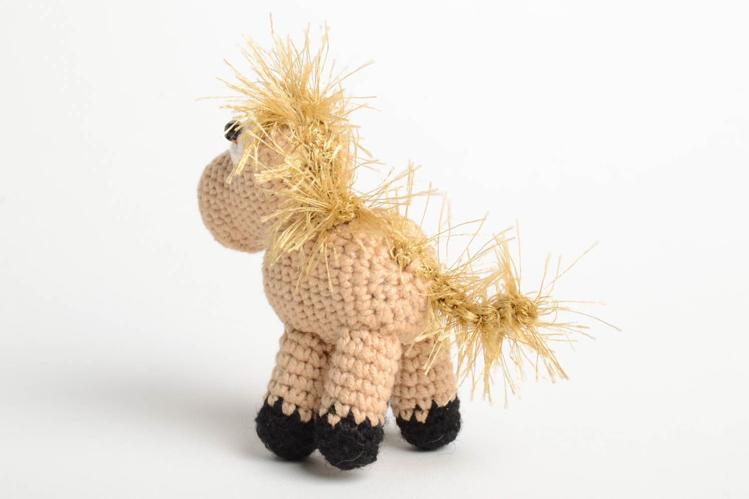 Peluche cheval faite main Jouet tricoté en coton au crochet Cadeau pour enfant photo 3