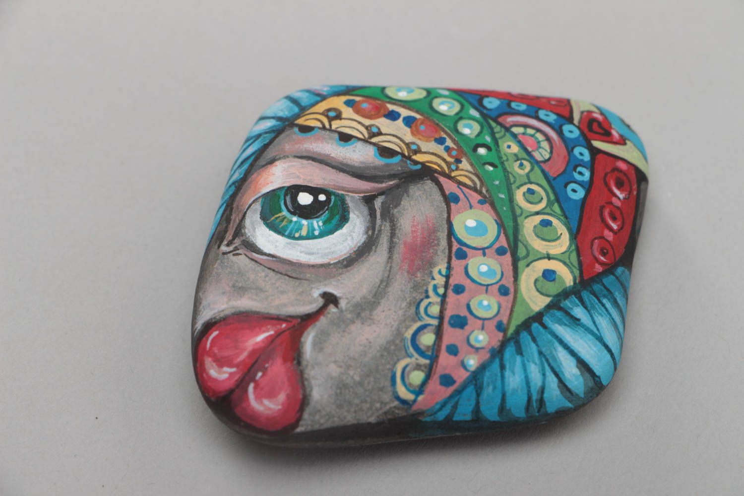 Decorative small sea stone with handmade colorful acrylic painting fish  photo 2