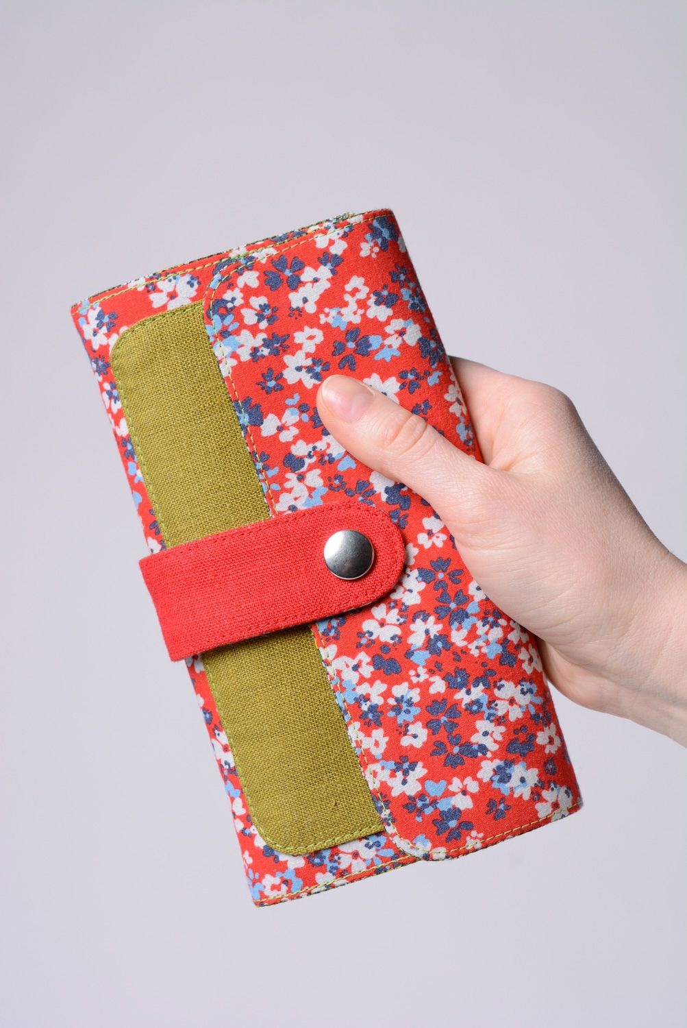 Conjunto de accesorios de mujer artesanal cartera y broche de lino y algodón foto 3