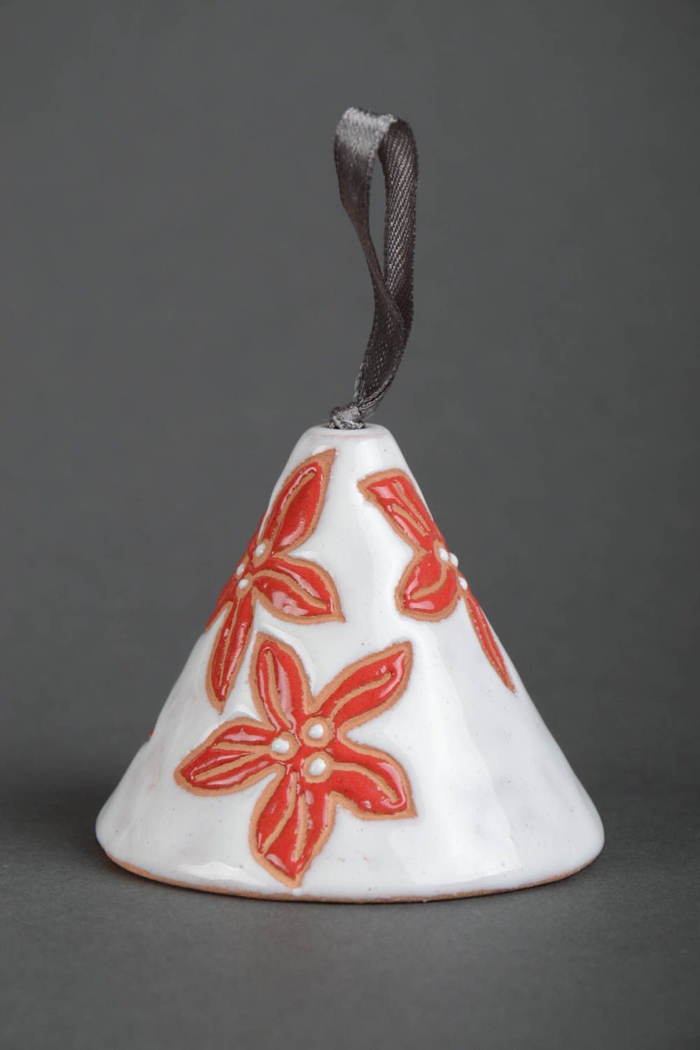 Clochette céramique peinte faite main avec fleurs rouges déco à suspendre photo 2