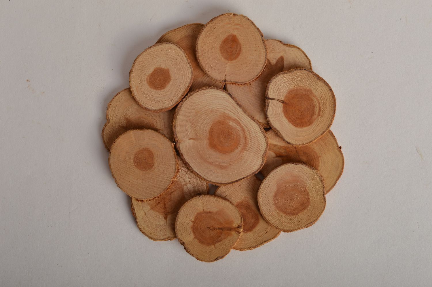 Untersetzer Holz handgeschaffen Deko für Küche originelles Geschenk für Frau foto 4
