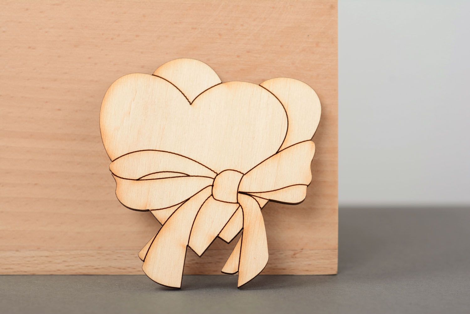 Motif en bois à décorer deux cœurs fait main photo 5